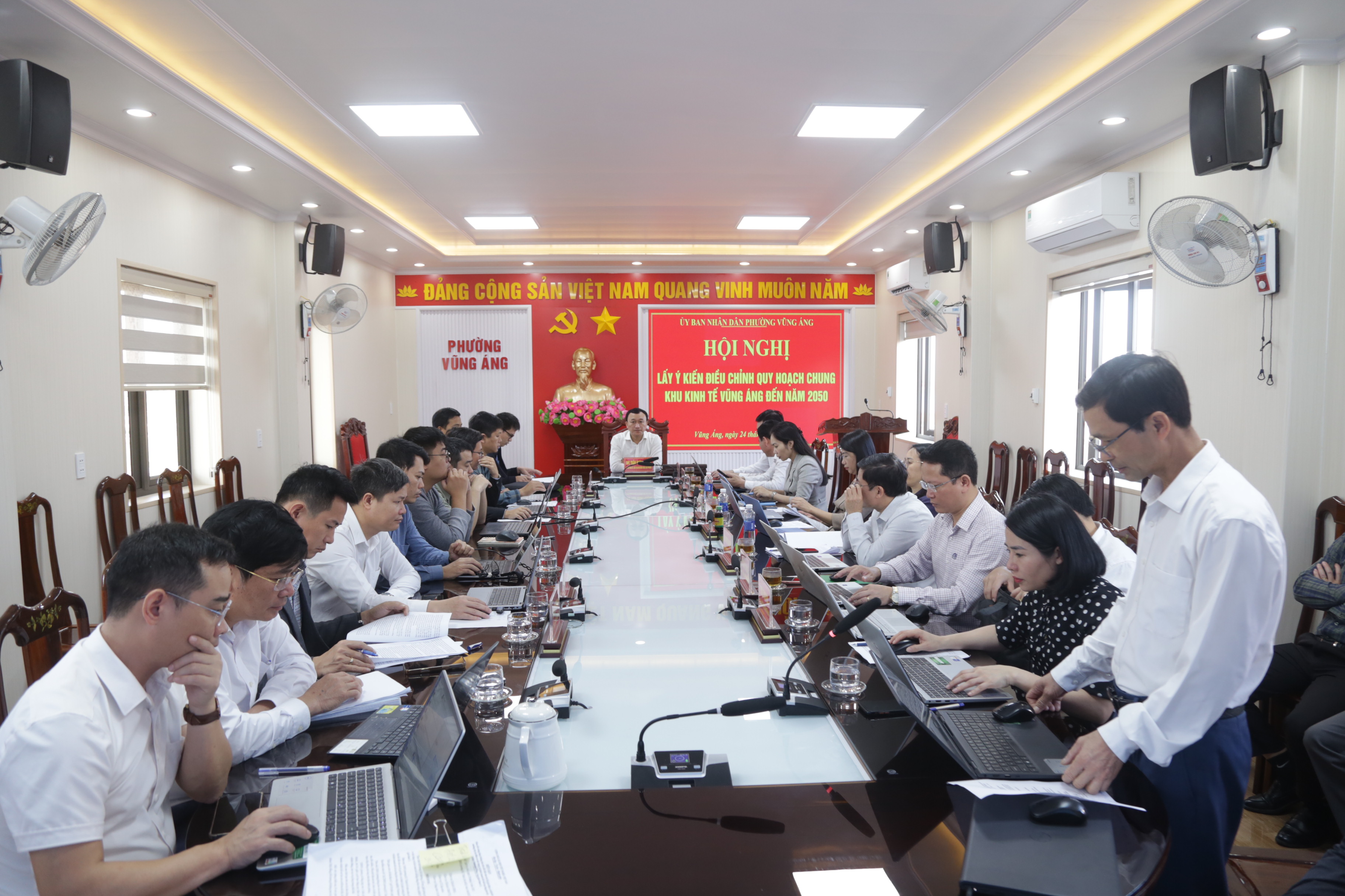 HỘI NGHỊ LẤY Ý KIẾN ĐIỀU CHỈNH QUY HOẠCH CHUNG KKT VŨNG ÁNG ĐẾN NĂM 2050