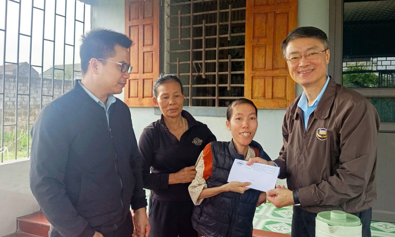 FORMOSA HÀ TĨNH TẶNG QUÀ TẾT CHO GIA ĐÌNH KHÓ KHĂN
