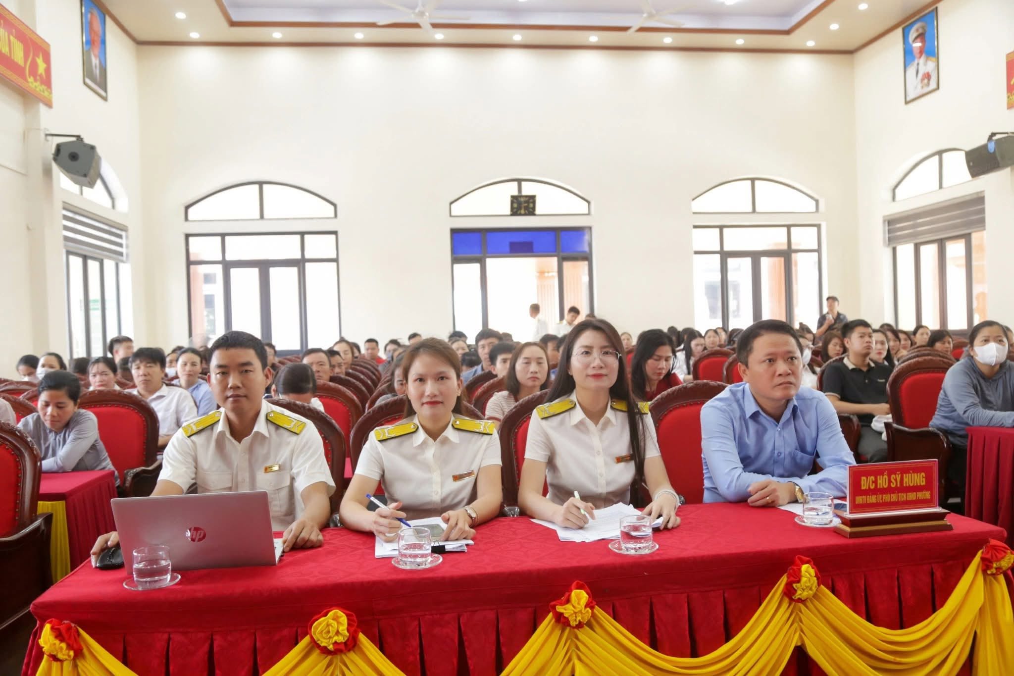 PHƯỜNG VŨNG ÁNG TỔ CHỨC HỘI NGHỊ HƯỚNG DẪN KÊ KHAI, NỘP THUẾ VÀ TRIỂN KHAI CÔNG TÁC PCCC 