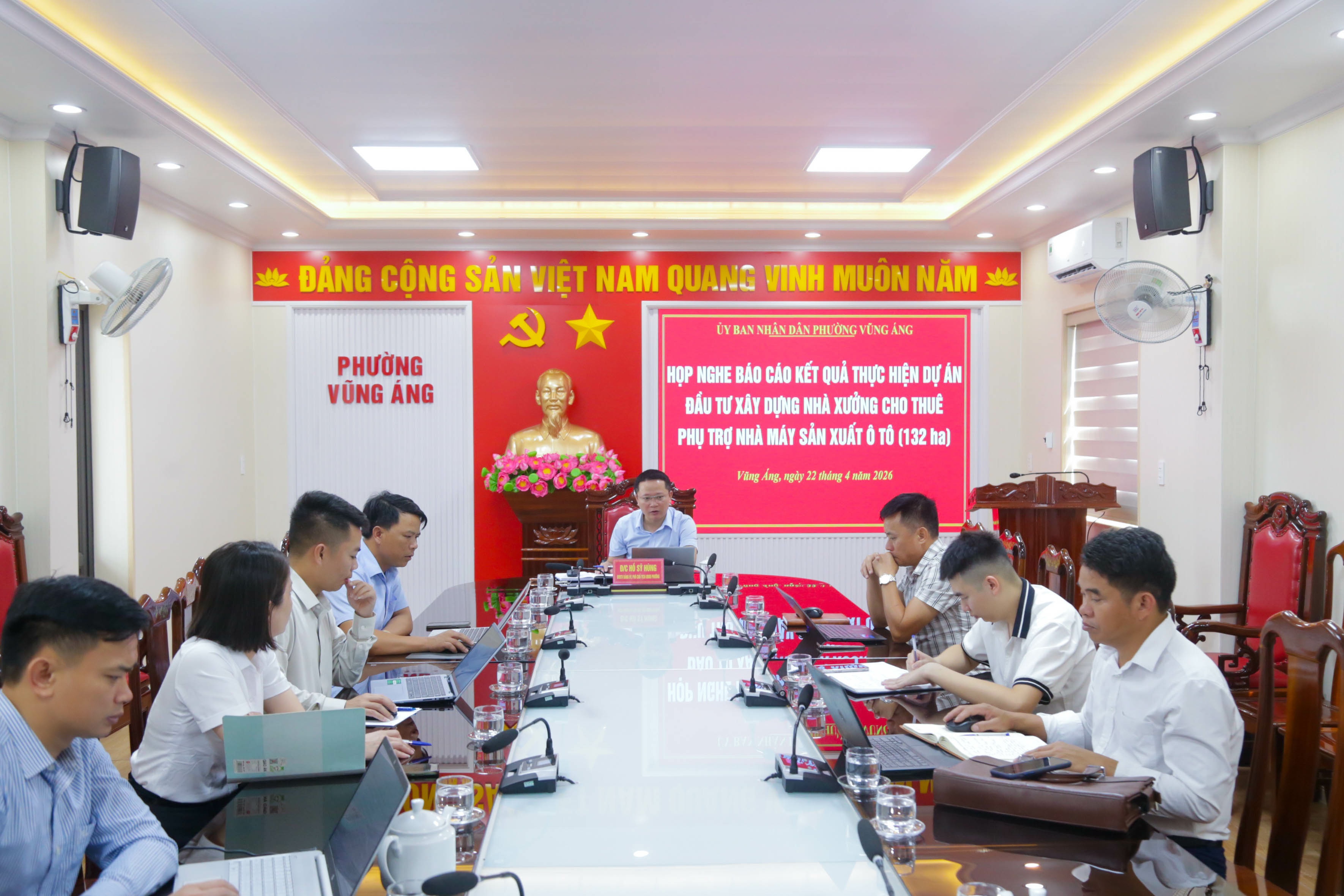  PHƯỜNG VŨNG ÁNG TỔ CHỨC HỌP NGHE BÁO CÁO KẾT QUẢ TRIỂN KHAI DỰ ÁN ĐẦU TƯ XÂY DỰNG NHÀ XƯỞNG CHO THUÊ PHỤ TRỢ NHÀ MÁY SẢN XUẤT Ô TÔ (132 HA)