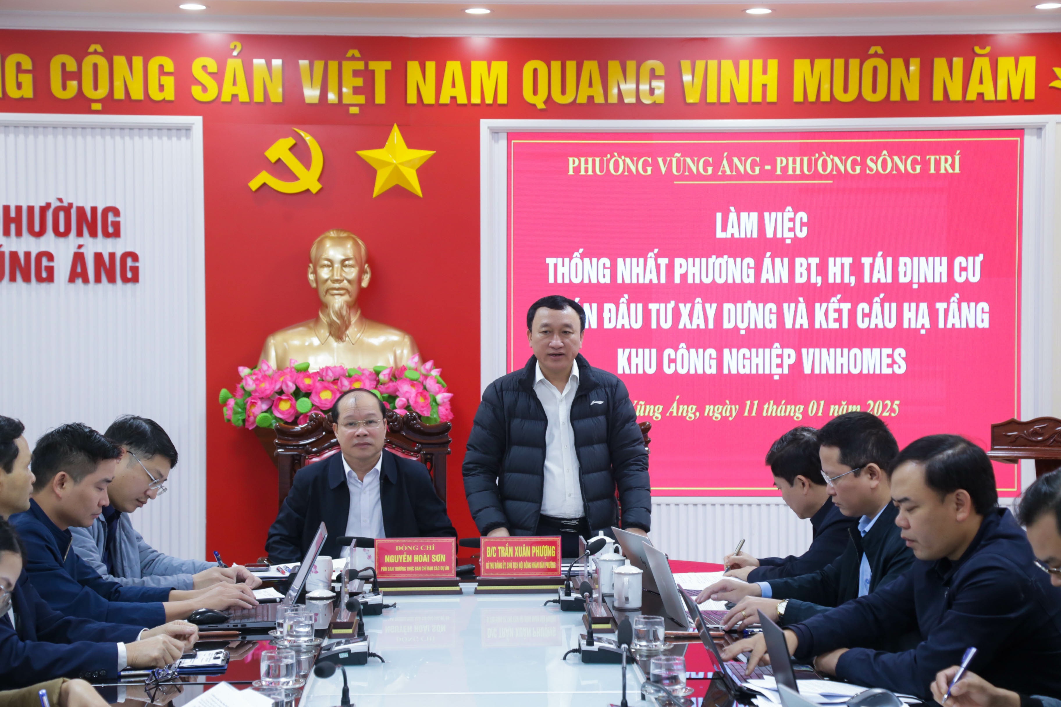 LÀM VIỆC THỐNG NHẤT PHƯƠNG ÁN BỒI THƯỜNG, HỖ TRỢ, TÁI ĐỊNH CƯ DỰ ÁN KHU CÔNG NGHIỆP VINHOMES VŨNG ÁNG