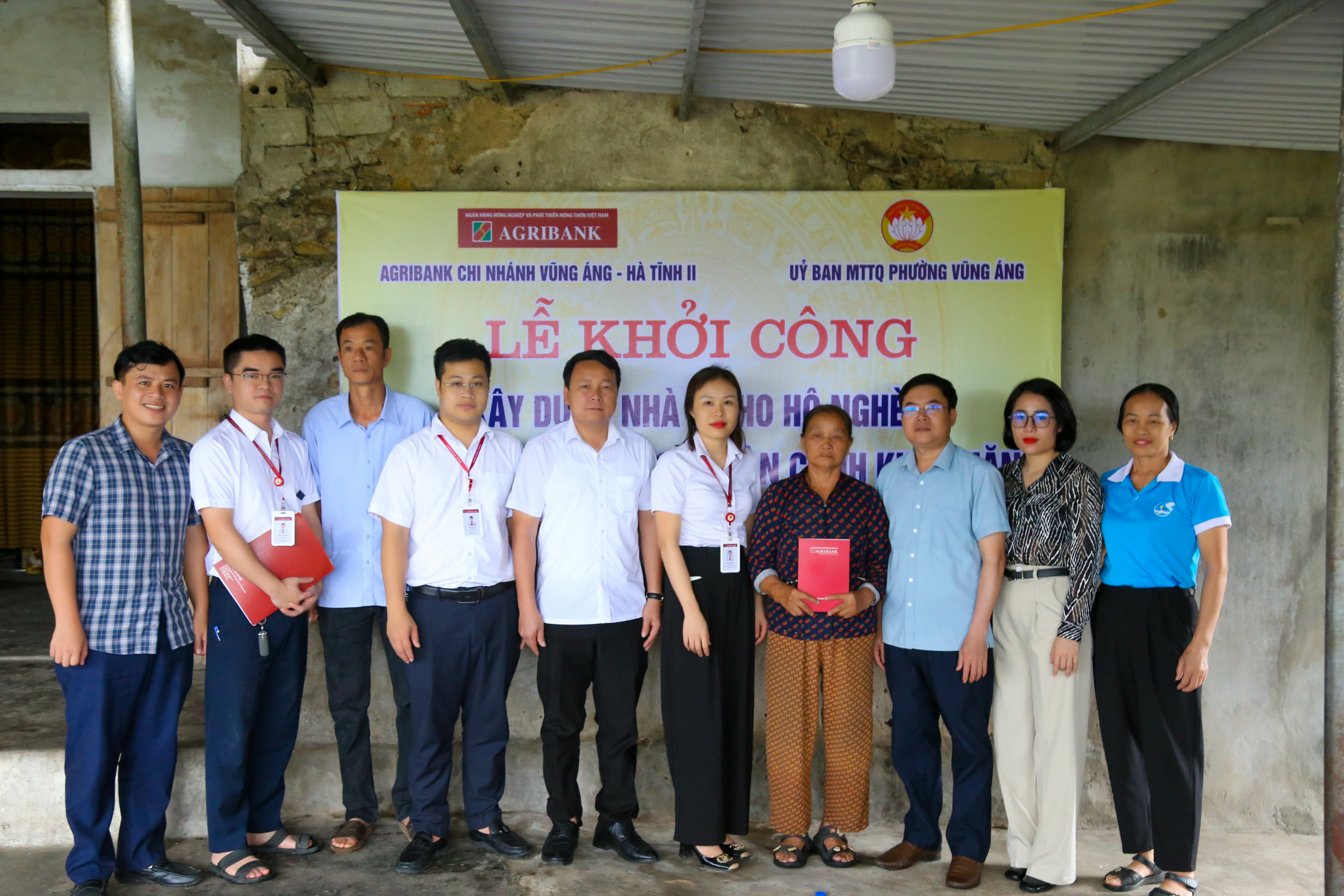 LỄ KHỞI CÔNG XÂY DỰNG NHÀ Ở CHO HỘ CÓ HOÀN CẢNH KHÓ KHĂN
