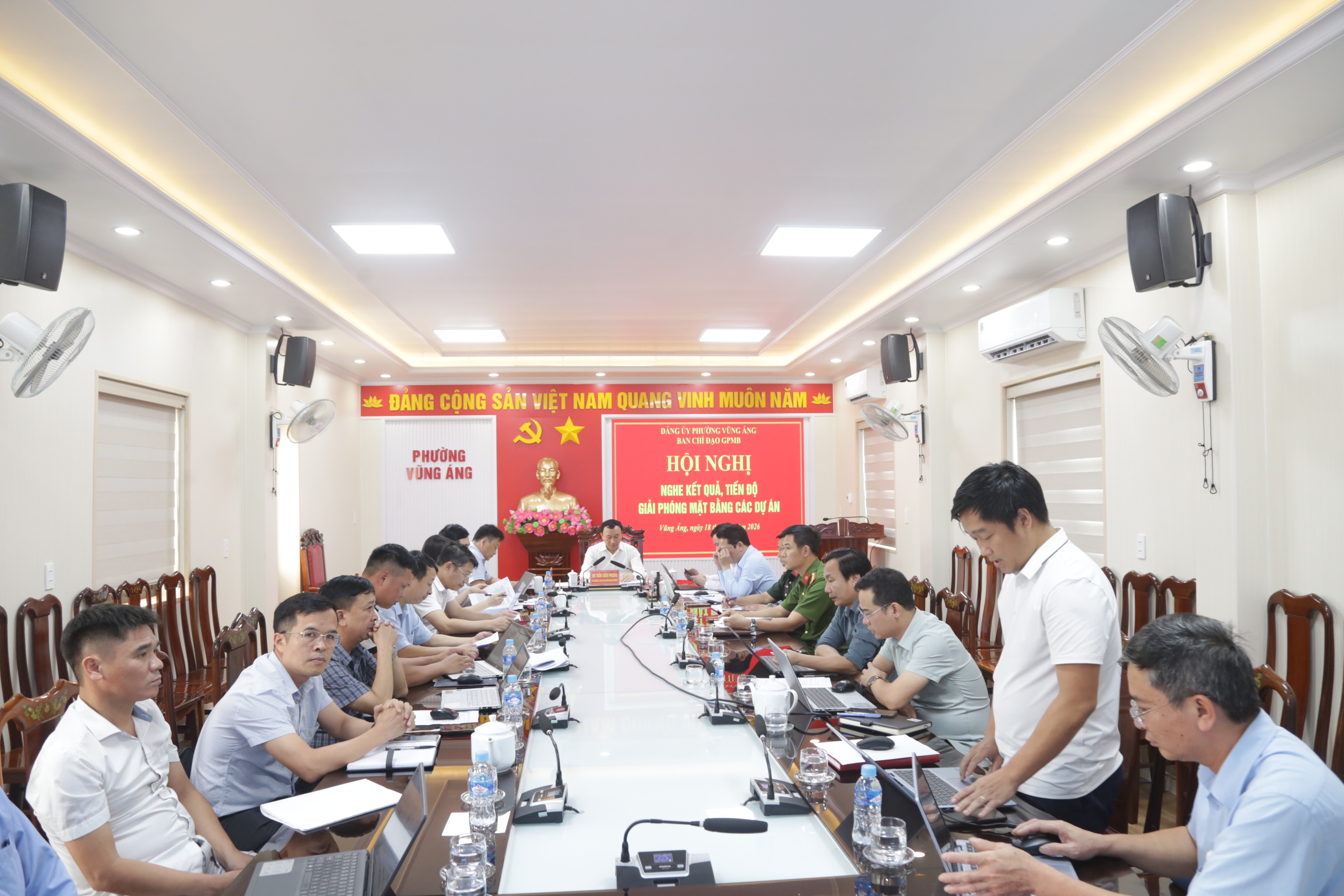 BAN CHỈ ĐẠO GPMB PHƯỜNG VŨNG ÁNG GIAO BAN, NGHE BÁO CÁO TIẾN ĐỘ CÁC DỰ ÁN TRỌNG ĐIỂM