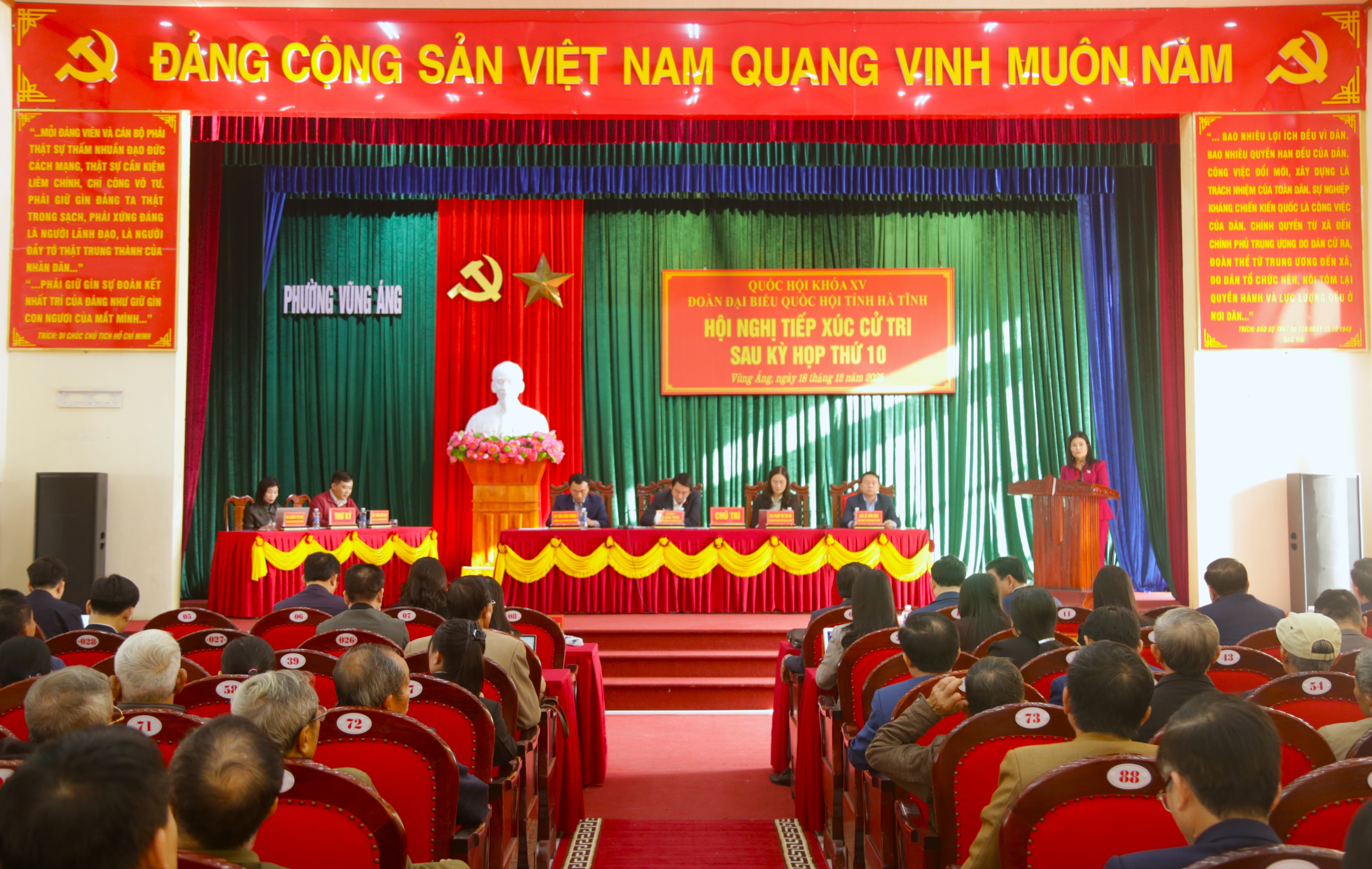 PHƯỜNG VŨNG ÁNG: TIẾP XÚC CỬ TRI SAU KỲ HỌP THỨ 10, QUỐC HỘI KHÓA XV