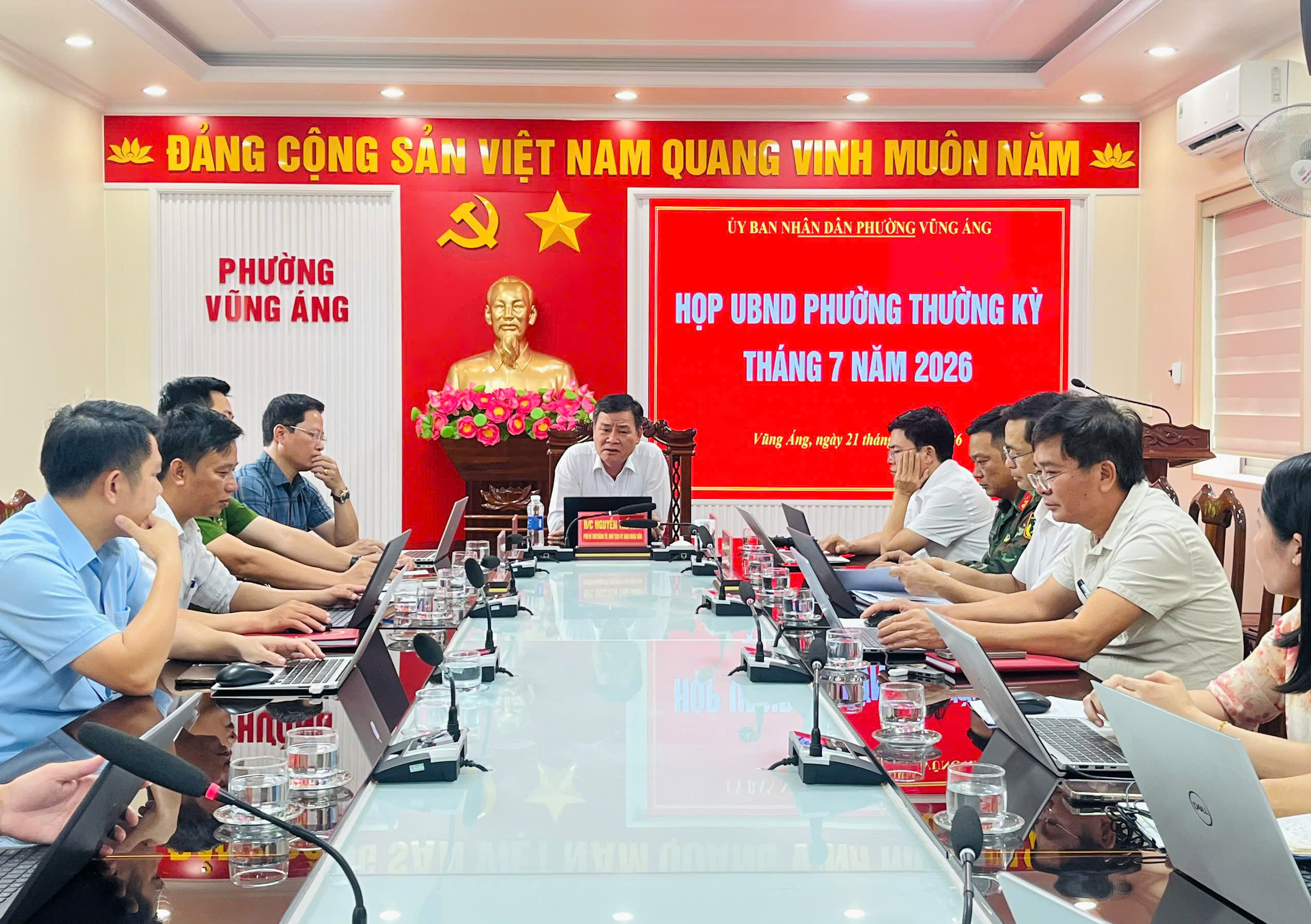 UBND PHƯỜNG VŨNG ÁNG TỔ CHỨC HỘI NGHỊ GIAO BAN THƯỜNG KỲ THÁNG 7 NĂM 2026