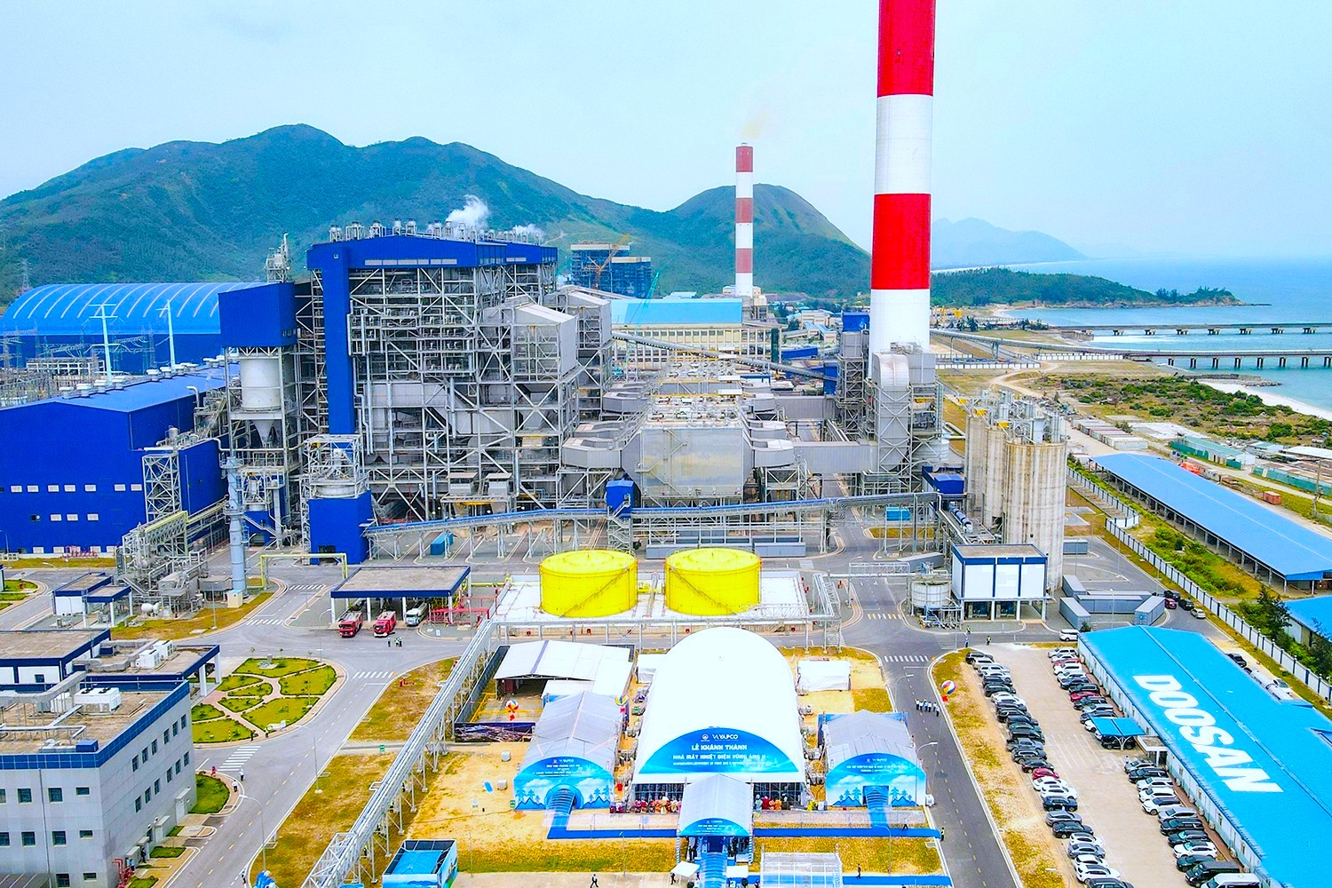 KHÁNH THÀNH NHÀ MÁY NHIỆT ĐIỆN VŨNG ÁNG II – DẤU MỐC QUAN TRỌNG TRONG PHÁT TRIỂN TRUNG TÂM NĂNG LƯỢNG