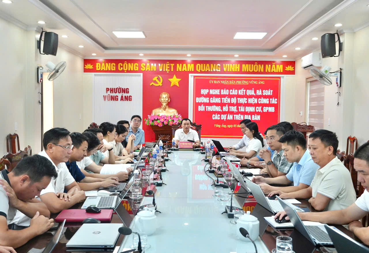 PHƯỜNG VŨNG ÁNG TỔ CHỨC HỌP RÀ SOÁT TIẾN ĐỘ THỰC HIỆN CÔNG TÁC BỒI THƯỜNG, HỖ TRỢ, TÁI ĐỊNH CƯ, GIẢI PHÓNG MẶT BẰNG CÁC DỰ ÁN TRÊN ĐỊA BÀN