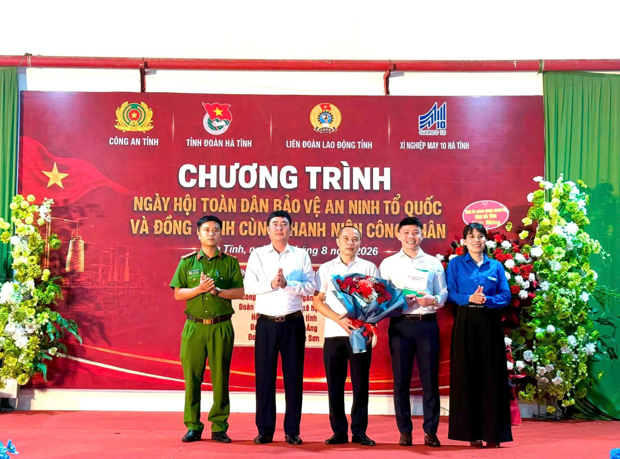 SÔI NỔI NGÀY HỘI TOÀN DÂN BẢO VỆ AN NINH TỔ QUỐC TRÊN ĐỊA BÀN PHƯỜNG VŨNG ÁNG