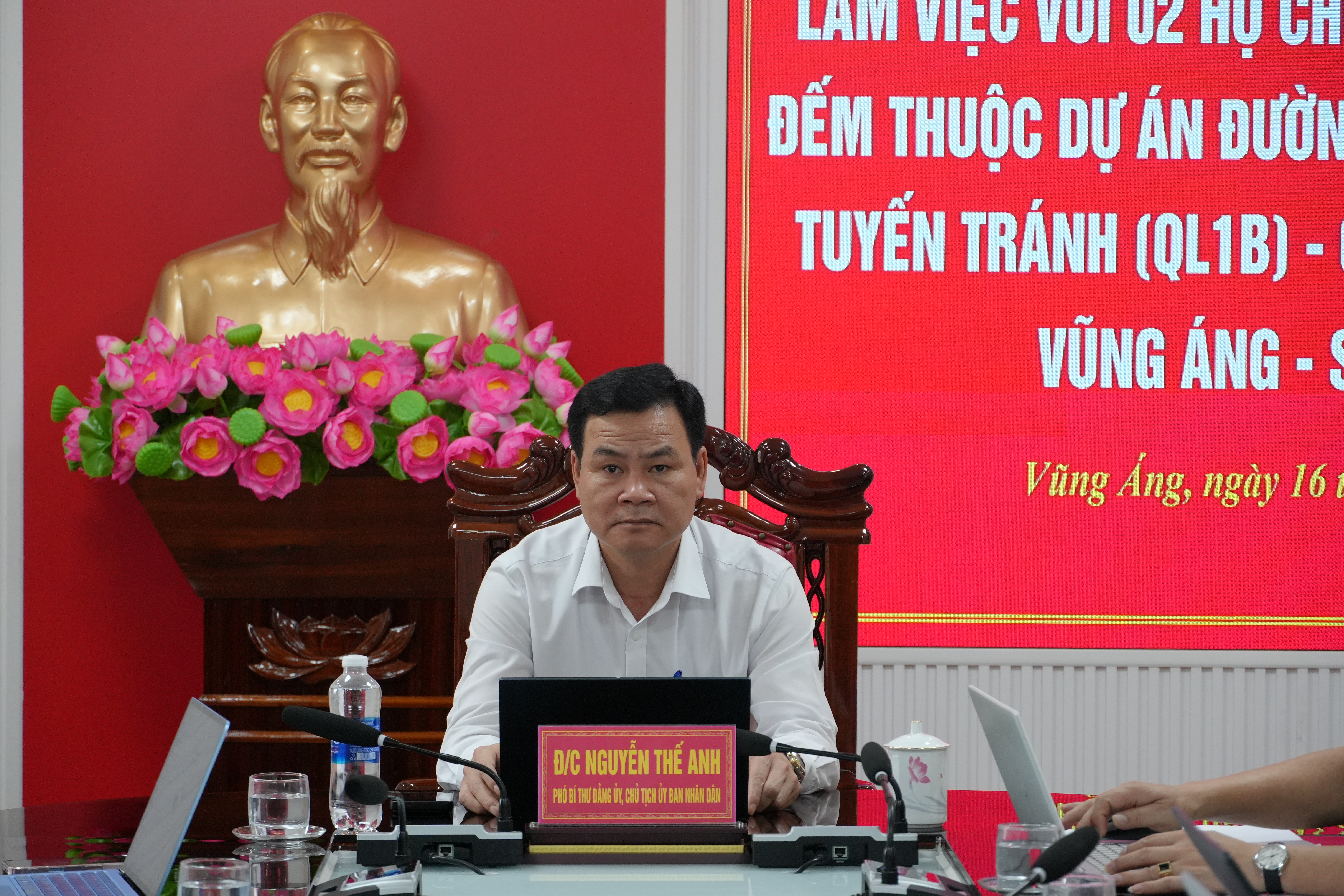 UBND PHƯỜNG VŨNG ÁNG LÀM VIỆC VỚI 02 HỘ DÂN CHƯA THỐNG NHẤT KIỂM ĐẾM THUỘC DỰ ÁN ĐƯỜNG TRỤC CHÍNH NỐI QUỐC LỘ 1 TUYẾN TRÁNH (QL1B) CỤM CẢNG NƯỚC SÂU VŨNG ÁNG – SƠN DƯƠNG