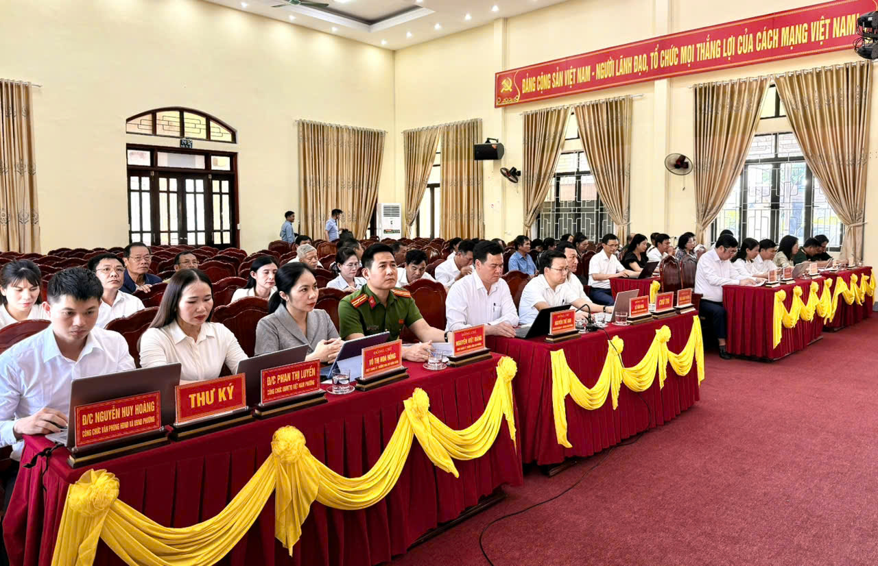 PHƯỜNG VŨNG ÁNG KẾT NỐI TRỰC TUYẾN HỘI NGHỊ TIẾP XÚC CỬ TRI SAU KỲ HỌP THỨ NHẤT, QUỐC HỘI KHÓA XVI.