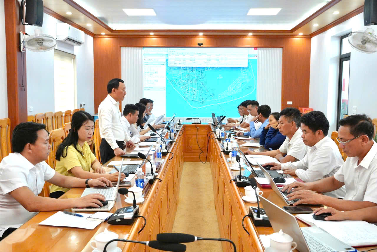 ĐỒNG CHÍ BÍ THƯ ĐẢNG ỦY, CHỦ TỊCH HĐND PHƯỜNG VÀ ĐỒNG CHÍ CHỦ TỊCH UBND PHƯỜNG VŨNG ÁNG TỔ CHỨC TIẾP CÔNG DÂN ĐỊNH KỲ THÁNG 7 NĂM 2026