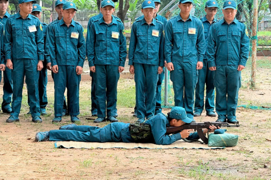 80 năm cục dân quân tự vệ - dấn chân người chiến sỹ sao vuông