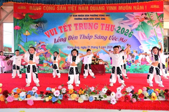 UBND phường Vũng Áng tổ chức điểm chương trình “Vui Tết Trung thu” năm 2026 với chủ đề “Lồng đèn thắp sáng ước mơ”