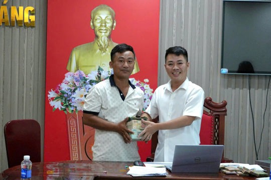  Hội đồng bồi thường, hỗ trợ, tái định cư phường Vũng Áng chi trả tiền bồi thường, hỗ trợ tái định cư.
