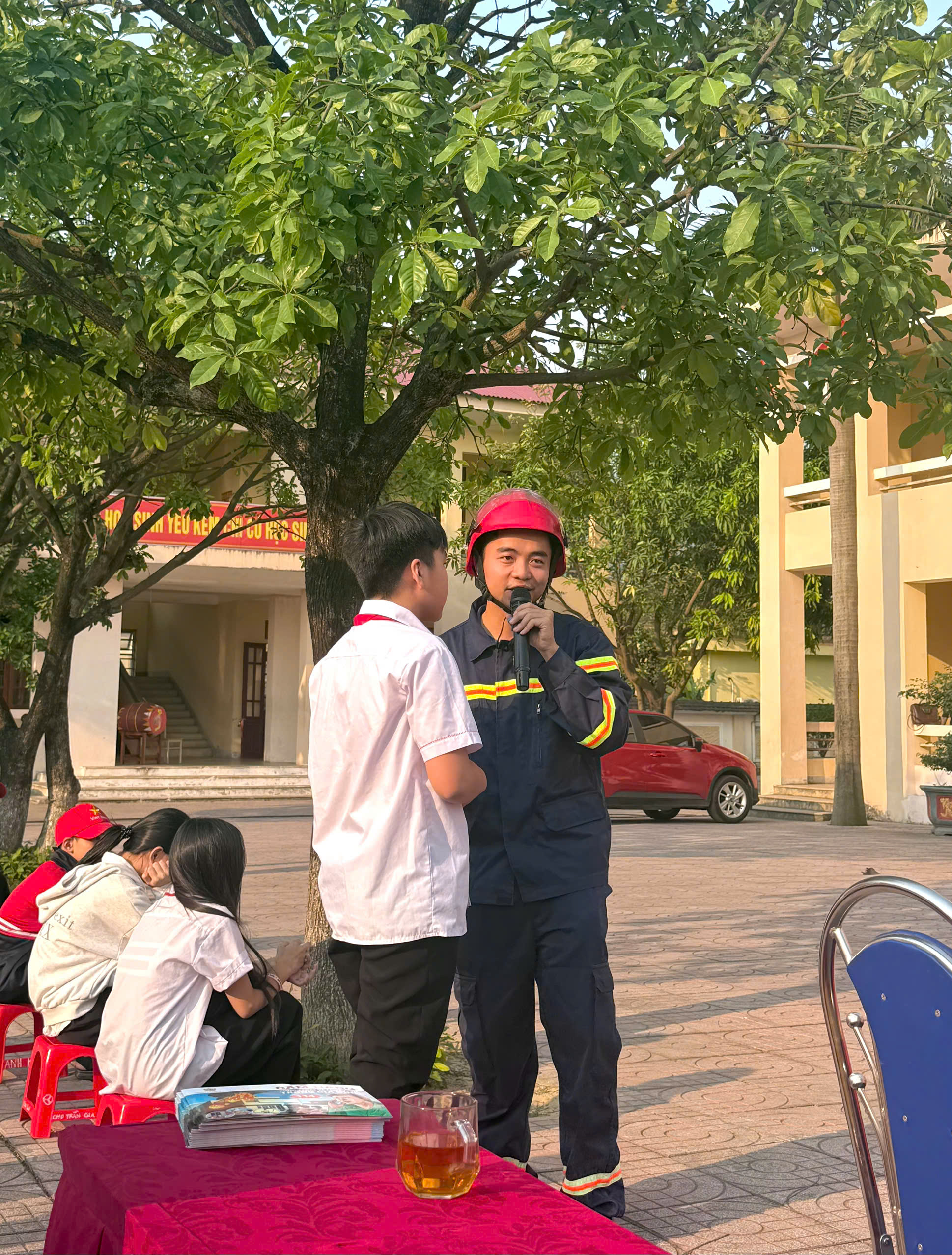 Phòng Cảnh sát PCCC và CNCH tuyên truyền phòng, chống đuối nước cho học sinh Trường Trung học cơ sở 