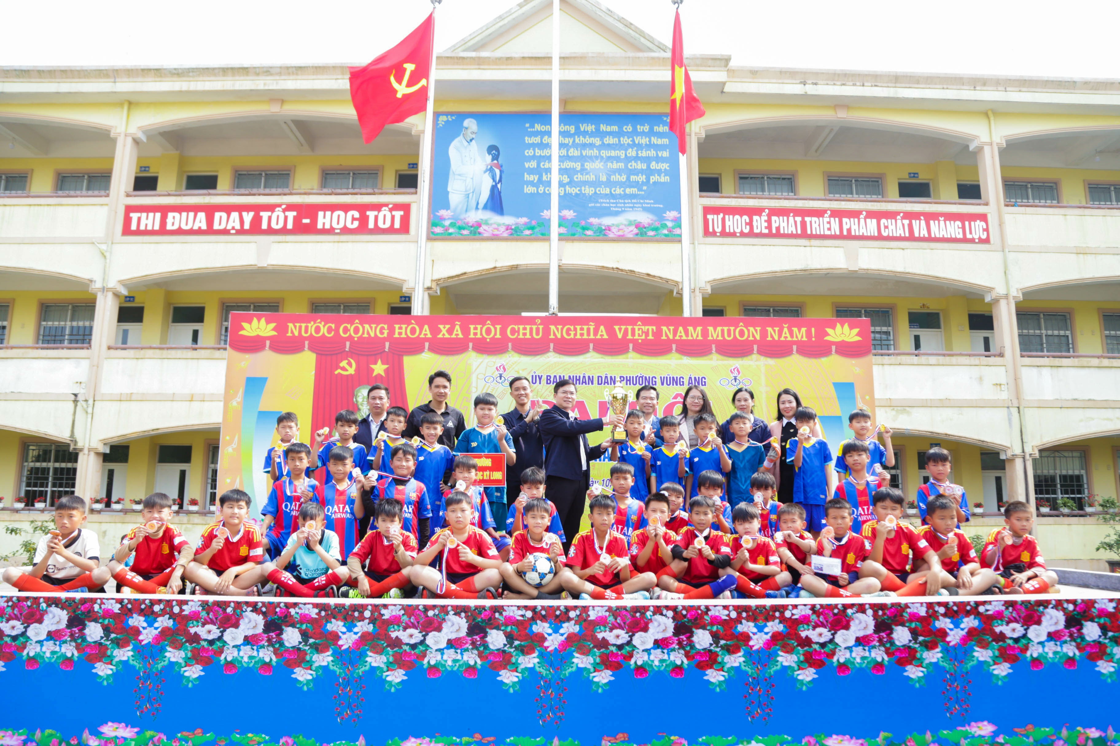 BẾ MẠC – TRAO GIẢI ĐẠI HỘI ĐIỀN KINH – THỂ THAO CẤP PHƯỜNG NĂM HỌC 2025 – 2026